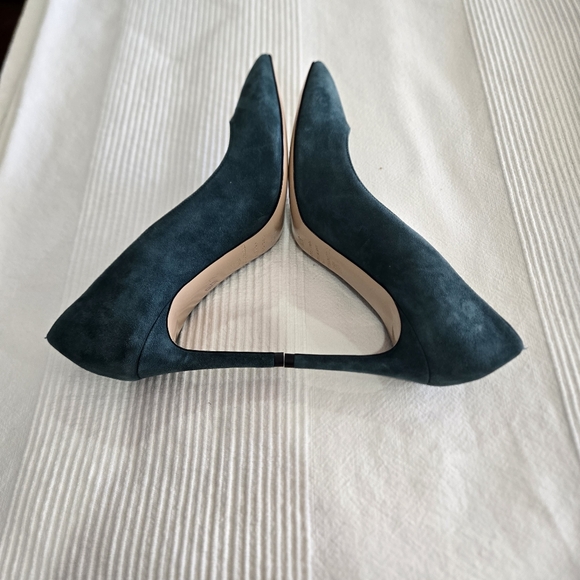 NWOT Bruno Magli pumps size US 7, EU 37.5 - Picture 2 of 12